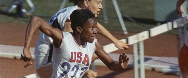 womena_hurdles.jpg